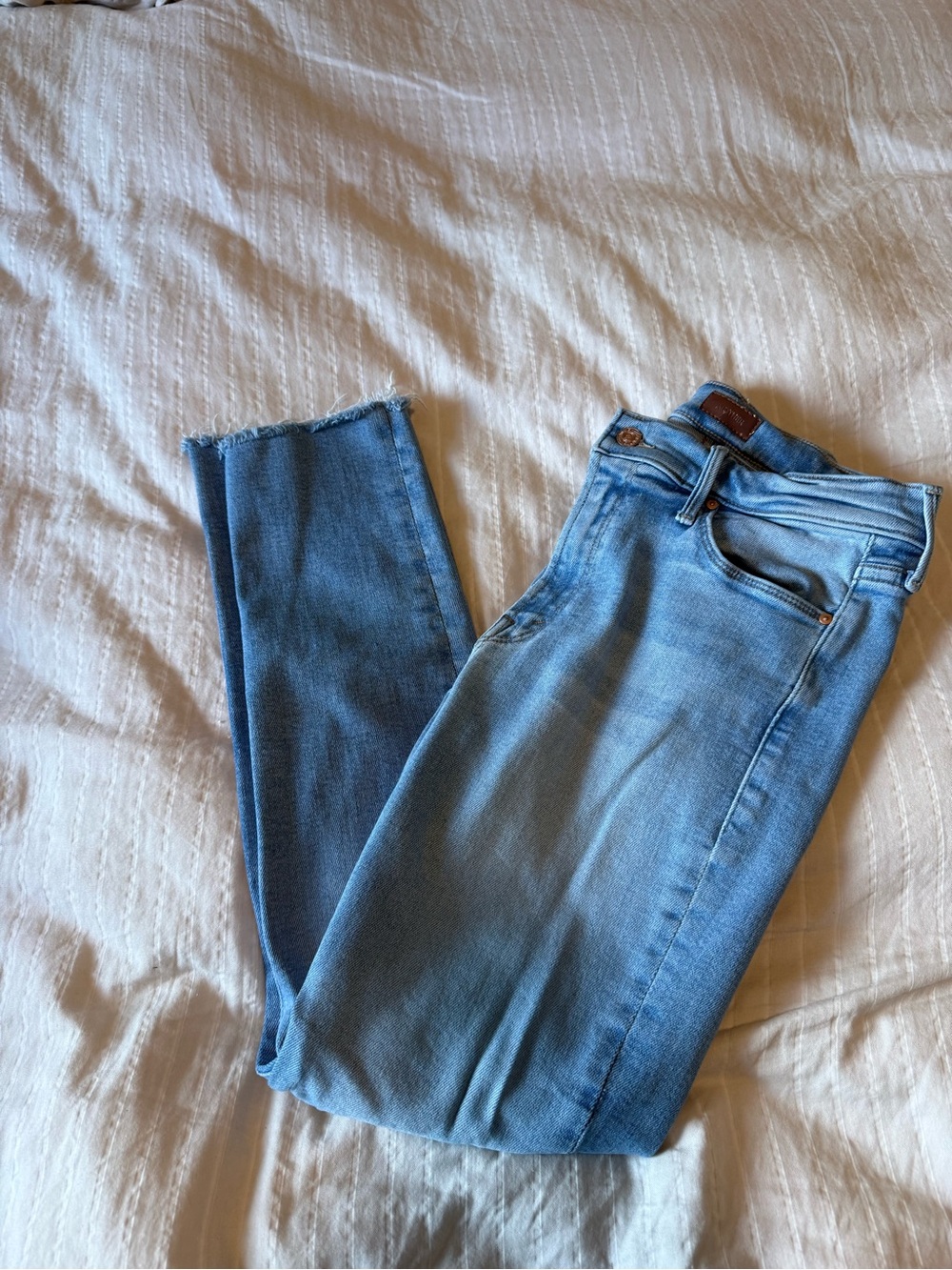 MOTHER mid rise dazzler ankle  raw hem jean